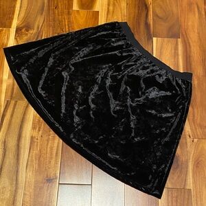 Girls Size L (10-12) Black Velvet Skater Skirt